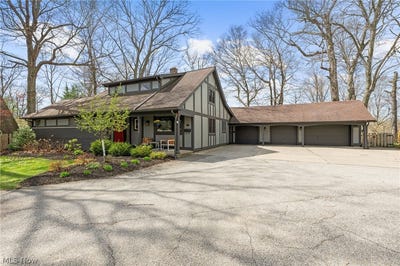 /international/us/22235-arbor-cliff-lane-rocky-river-oh-110107335947/