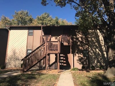 /international/us/141-ashley-drive-fairview-heights-il-110107656120/