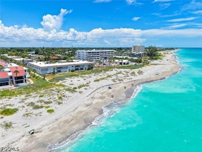 /international/us/624-flamingo-drive-venice-fl-110109135465/