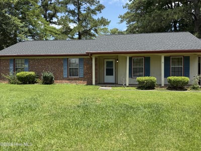 /international/us/207-e-willowood-lane-jacksonville-nc-110108451423/