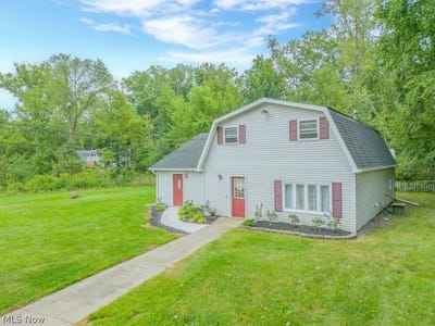 /international/us/6429-russia-road-south-amherst-oh-110107551931/