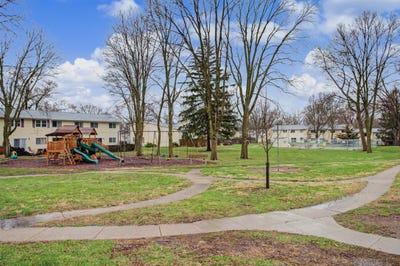 /international/us/703-meadow-place-ames-ia-110107060455/