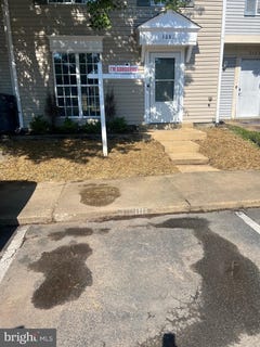 /international/us/3681-kempsford-field-place-waldorf-md-110098295288/