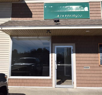 /international/us/160-main-street-kingston-nh-110107160306/