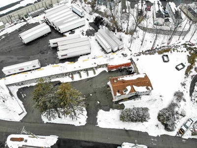 /international/us/25-popes-lane-danvers-ma-110103423532/