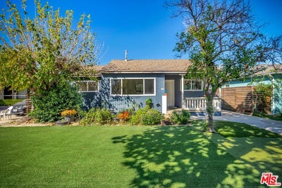 /international/us/17527-haynes-st-van-nuys-ca-110107688721/