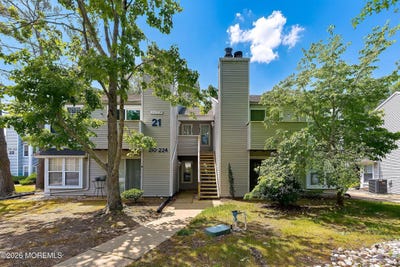 /international/us/224-meadow-ridge-road-galloway-nj-110108441960/