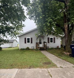 /international/us/522-s-hall-street-webb-city-mo-110108235179/