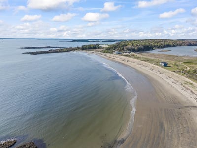 /international/us/37-spar-cove-road-phippsburg-me-110108195030/