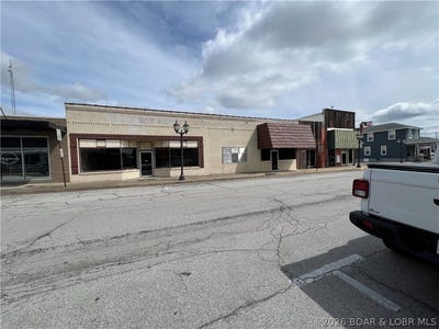 /international/us/208-210-s-maple-street-eldon-mo-110106732103/