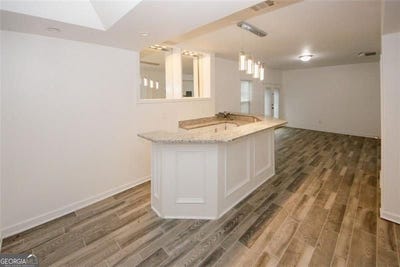 /international/us/365-hunt-creek-drive-acworth-ga-110103476072/