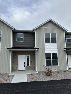 /international/us/5590-trueman-unit-c-pocatello-id-110106947042/