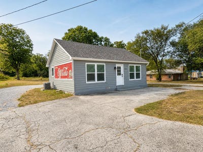 /international/us/1010-n-jefferson-street-ava-mo-110107313934/