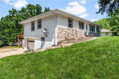 /international/us/2800-s-cedar-crest-terrace-independence-mo-110107552516/