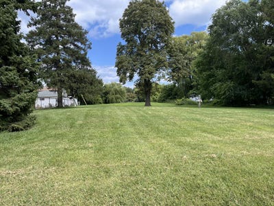 /international/us/3814-s-kinnickinnic-ave-saint-francis-wi-110104027552/