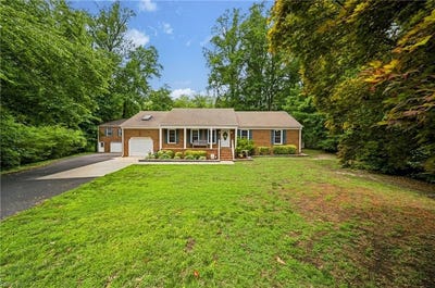 /international/us/1345-oak-ridge-drive-chesapeake-va-110109140650/