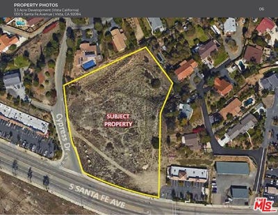 /international/us/1351-s-santa-fe-ave-vista-ca-110103438938/