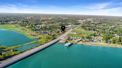 /international/us/1023-e-cedar-creek-parkway-seven-points-tx-110120132098/