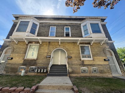 /international/us/725-s-9th-st-milwaukee-wi-110108480623/
