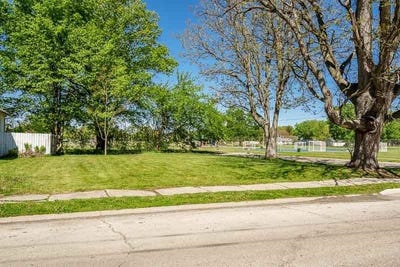 /international/us/801-18th-street-rockford-il-110107985752/