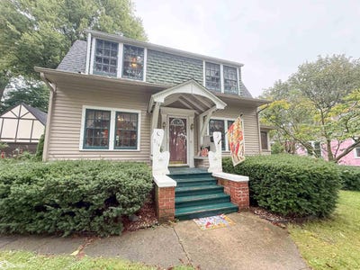 /international/us/714-1st-avenue-se-hampton-ia-110119961421/