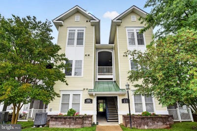 /international/us/6161-willow-place-bealeton-va-110108348631/