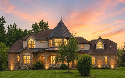 /international/us/15309-kishwaukee-valley-road-woodstock-il-110120924328/