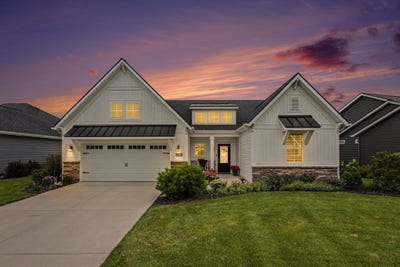 /international/us/2939-isle-water-drive-belmont-mi-110109825985/