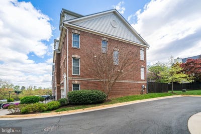 /international/us/2082-hutchison-grove-court-falls-church-va-110100341226/?lang=zh-tw