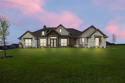 /international/us/150-waterview-street-gunter-tx-110100338399/