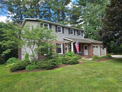 /international/us/122-terrace-drive-edinboro-pa-110100624993/