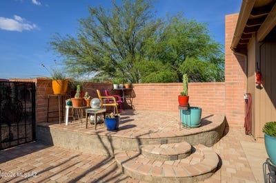 /international/us/1604-w-calle-zuniga-green-valley-az-110119447434/
