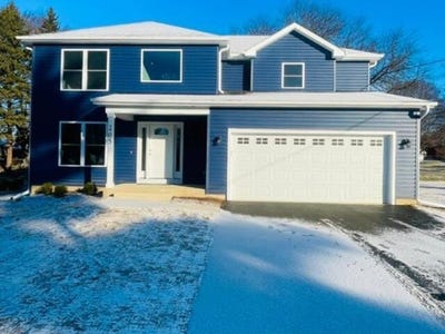 /international/us/820-n-van-buren-street-batavia-il-110108177599/