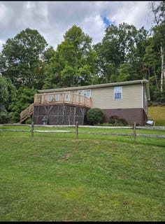 /international/us/120-horizon-lane-lester-wv-110104259327/
