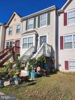 /international/us/14304-newbern-loop-gainesville-va-110108387060/
