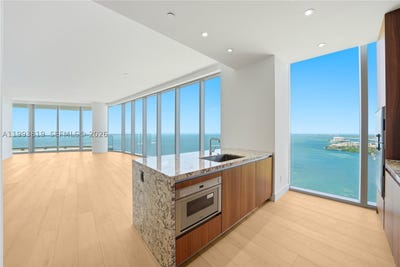 /international/us/175-se-25th-road-miami-fl-110109169725/