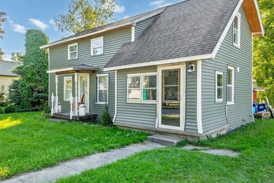 /international/us/129-n-main-street-alburgh-vt-110102356632/