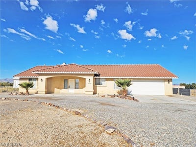 /international/us/3680-ravine-avenue-pahrump-nv-110108498233/
