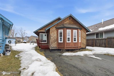 /international/us/1741-cedrus-circle-anchorage-ak-110107734652/