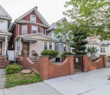 /international/us/87-38-94th-street-woodhaven-ny-110099264406/