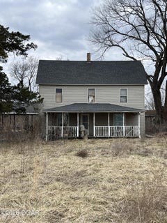 /international/us/847-s-30th-street-mccune-ks-110105979734/
