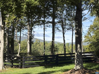 /international/us/wellesley-knls-keswick-va-110120530202/