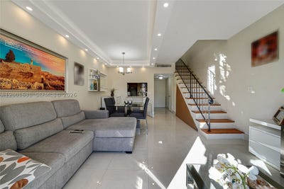 /international/us/1305-w-53rd-st-hialeah-fl-110107306439/?lang=id