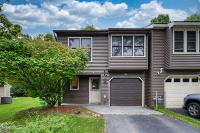 /international/us/93-westchester-drive-clifton-park-ny-110119891605/