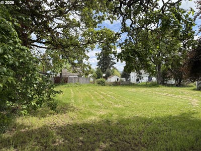 /international/us/132-n-8th-st-creswell-or-110107801602/