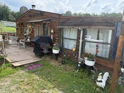 /international/us/233-n-n-smith-road-waymart-pa-110100463632/