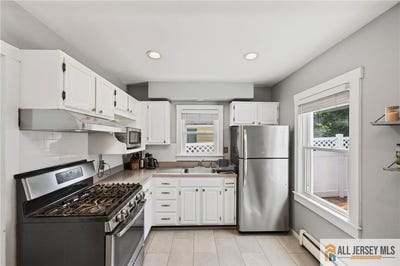 /international/us/12-capner-street-flemington-nj-110110200930/