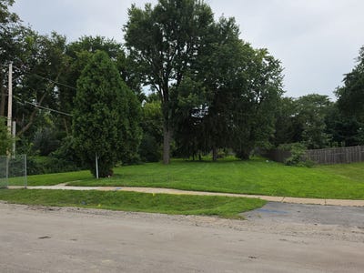 /international/us/240-n-park-street-westmont-il-110119742543/