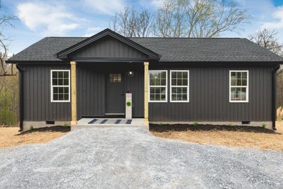 /international/us/1928-riddle-road-chatham-va-110106212156/
