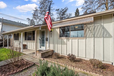 /international/us/306-sw-3rd-street-grants-pass-or-110106033973/